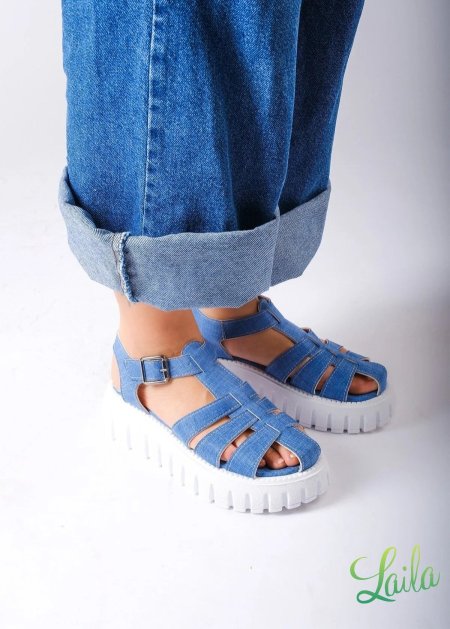 صندل كعب سميك