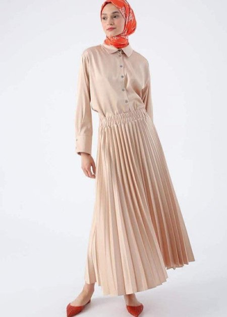 تنورة ستان كسرات