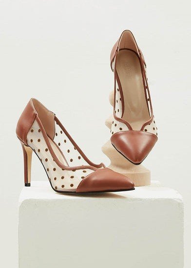 حذاء كعب عالي