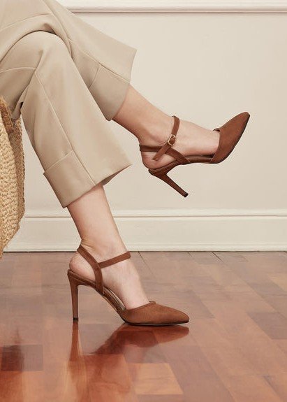 حذاء شامواه كعب عالي